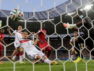 'முத்துப் பல்லழகன்' ரொனால்டோவின் சாதனையை 'குளோஸ்' செய்த மிரஸ்லோவ்!