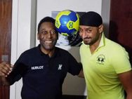 “கிங்” பீலேவைச் சந்தித்தார் ஹர்பஜன் சிங்!