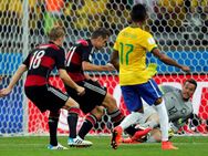 7-1: ஆக்டோபஸை விட சரியாக ஜெர்மனியின் வெற்றியை கணித்த நியூசிலாந்து நபர்!