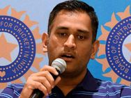 பிரியாணிக்காக சண்டை போட்டு நட்சத்திர ஹோட்டலை காலி செய்த டோணி!