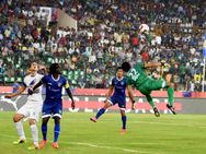 மும்பையை மூச்சு திணற திணற அடித்து நொறுக்கிய சென்னை: 5-1 கோல் கணக்கில் வெற்றி