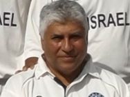 ஹியூக்ஸ் இறந்த 2வது நாளில் தலையில் பந்துபட்டு இஸ்ரேல் அம்பயர் ஹிலல் மரணம்