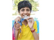 தேசிய விளையாட்டுப் போட்டி: தங்கம் வென்றார் நடிகர் தலைவாசல் விஜய் மகள் ஜெயவீனா