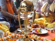 இந்திய அணிக்கு ஜெயமுண்டாகட்டும்... சிறப்பு பூஜை நடத்திய கிரிக்கெட் ரசிகர்கள்!