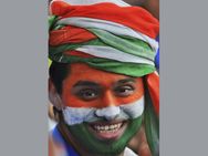 கமான் இந்தியா கமான்... அடிலைடை இந்தியாவாக மாற்றிய ரசிகர்கள்... 20,000 பேர் குவிந்தனர்!