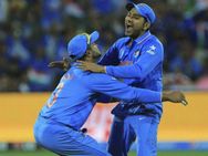 6வது முறையாக பாகிஸ்தானை வீழ்த்திய இந்தியா... 99ல் இருந்து ஆல் அவுட்டாகும் பாக்.!