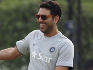 ஐபிஎல் ஏலம்: இந்திய அணியால் கழற்றிவிடப்பட்ட யுவராஜ்சிங்கை ரூ.16 கோடி கொடுத்து வாங்கிய டெல்லி!