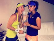 பிஎன்பி பரிபாஸ் ஓபன், மயாமி ஓபன்: தொடர்ந்து அசத்தும் சானியா-ஹிங்கிஸ் சூப்பர் ஜோடி