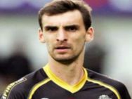 ஹார்ட் அட்டாக்கால் மைதானத்தில் மயங்கி விழுந்த பெல்ஜியம் கால்பந்து வீரர் மரணம்