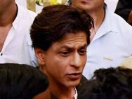 தடை தொடர்கிறது... வான்கடே மைதானத்தில் நுழைய ஷாரூக் கானுக்கு அனுமதியில்லை!