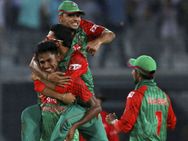 மறுபடியும் இந்தியாவை முடக்கினார் வங்கதேச இளம் புயல் ரஹ்மான்