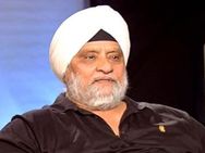 யோகா பண்ணுங்க டோணி, உங்க கிட்ட இருந்த கூல் போயிருச்சு... பேடி நக்கல்