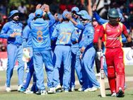 பரபரப்பான ஆட்டத்தில் ஜிம்பாப்வேயை வீழ்த்தியது இந்தியா... 4 ரன்கள் வித்தியாசத்தில் 