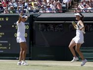 முதல் முறையாக விம்பிள்டன் இரட்டையர் பட்டத்தை சுவைத்த சானியா.. ஹிங்கிஸுடன் சேர்ந்து அசத்தல்