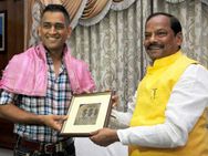 சி.எஸ்.கே.வுக்கு தடை: வாய் திறக்க மறுக்கும் 'தல' டோணி