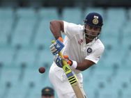 எனக்கு டெஸ்ட் போட்டிகளில் இன்னொரு வாய்ப்பு தர வேண்டும்.. ரெய்னா கோரிக்கை