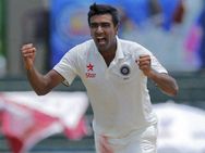 பவுலிங்கிலும் 'டாப்பு'.. பேட்டிங்கிலும் 'டாப்பு'.. இலங்கைக்கு செம 'ஆப்பு'!