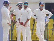 ஆட்டோ பிடித்துப் போய் அஸ்ஸாமுடன் மோதிய கர்நாடக ரஞ்சி வீரர்கள்!