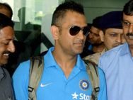 கடைசி டி20 போட்டியில் தென் ஆப்பிரிக்காவை வீழ்த்த தலைமேல் தீயாய் வேலை பார்த்த டோணி!