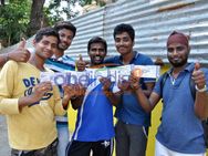 இந்தியா – தெ.ஆப்பிரிக்கா போட்டி: விடிய விடிய காத்திருந்து டிக்கெட் வாங்கிய சென்னை ரசிகர்கள்!!