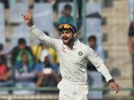 டெல்லி டெஸ்ட்: சுழலில் சுருண்டது தென் ஆப்பிரிக்கா.. 213 ரன்கள் முன்னிலை பெற்ற இந்தியா!