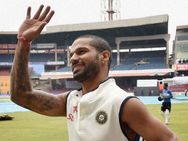 பார்ட் டைம் பந்து போட்டது குத்தமாய்யா.. பந்தை எறிவதாக தவான் மீது ஐசிசி புகார்