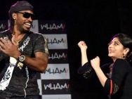 இடுப்பில் கட்டிய துண்டை அவிழ்த்து 'காட்டிய' கிறிஸ் கெயில்.. ஆஸ்திரேலிய பெண் பரபர குற்றச்சாட்டு