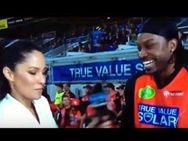 துண்டை அவிழ்த்த விவகாரம்... ஃபேர்பேக்ஸ் மீடியா மீது கேஸ் போடுகிறார் கிறிஸ் கெய்ல்