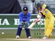 இந்தியாவை பொளந்து கட்டியது ஆஸ்திரேலியாவுக்கு உலக சாதனை பாஸ்!