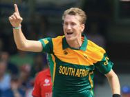 ஐபிஎல் ஏலம்: ஆல்-ரவுண்டர்களில் கிறிஸ் மோரிசுக்கு அதிக டிமாண்ட்.. முழு பட்டியல் இதோ