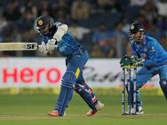 டோணி சொந்த மண்ணில் வெற்றி பாதைக்கு திரும்புமா இந்தியா? இலங்கையுடன் இன்று 2வது மோதல்