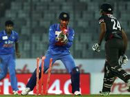 ஆசிய கோப்பை டி20: 9 விக்கெட் வித்தியாசத்தில் எமிரேட்ஸை வீழ்த்தி இந்தியா அபார வெற்றி!