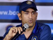 யாருடைய விமர்சனங்களுக்கும் நான் பதில் தரப்போவது இல்லை.... டோணி காட்டம்