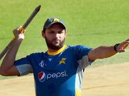 உலகக் கோப்பையோடு அப்ரிதிக்கு குட்பை சொல்கிறது பாக். கிரிக்கெட் வாரியம்!