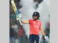 உலக கோப்பை டி20: இலங்கையை வீழ்த்தி அரையிறுதிக்கு முன்னேறியது இங்கிலாந்து !