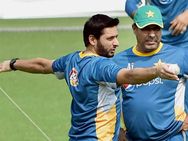 யாரும் சொல் பேச்சு கேட்பதில்லை.. அப்ரிதி கேப்டனாக இருக்கவே லாயக்கற்றவர்.. வக்கார் யூனிஸ் பாய்ச்சல்