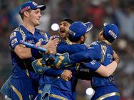 ஐபிஎல் தொடக்கப் போட்டியை மும்பையில் நடத்த பாம்பே உயர்நீதிமன்றம் அனுமதி