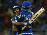 பெங்களூர் ராயல் சேலஞ்சர்சை எளிதாக வீழ்த்திய மும்பை இந்தியன்ஸ்- படங்கள்