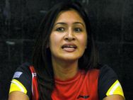 எப்பப் பார்த்தாலும் அஸாரைப் பத்தியே கேட்டா எப்படி?.. அனல் கக்கிய ஜுவாலா!