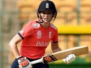 கிரிக்கெட்டுக்கு 'பை' சொன்னார் இங்கிலாந்து மகளிர் கேப்டன் சார்லட் எட்வர்ட்ஸ்!