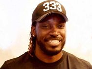 பேட்டி எடுத்த பெண் நிருபரிடம் 'பேட்' பற்றி படு ஆபாச கமெண்ட்.. மீண்டும் சர்ச்சையில் கிறிஸ் கெயில்