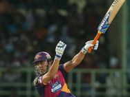 எங்க 'தல' டா, டோணி டா: கொண்டாடித் தீர்க்கும் ரசிகர்கள்