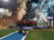 ஐ.பி.எல். 2016: பெங்களூரை வீழ்த்தி முதல் முறையாக சாம்பியன் பட்டத்தை வென்றது ஹைதராபாத் !