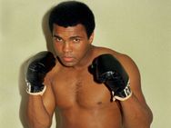 வியட்நாம் போரில் ஈடுபட மறுத்து பாக்ஸிங்கில் கலந்து கொள்ள தடை விதிக்கப்பட்ட முகம்மது அலி!