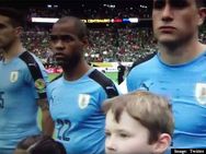 கோபா அமெரிக்கா: உருகுவேக்கு பதில் சிலி நாட்டு தேசிய கீதம் தவறாக ஒலிபரப்பு