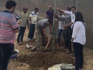 கேக் வெட்டிமட்டுமல்ல, மரத்தை நட்டு பிறந்த நாள் கொண்டாடிய டோணி