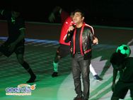 சென்னையில் ஃபுட்சால் கால்பந்து லீக்.... ஏ.ஆர். ரகுமான் இசையுடன் கோலாகலமாக தொடக்கம்!