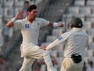 20 வருடங்களில் இதுதான் ஃபர்ஸ்ட்.. ஐசிசி டெஸ்ட் தர வரிசையில் முதலிடம் பிடித்த பாக். பவுலர்