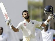 சர்வதேச டெஸ்ட் போட்டியில் முதல் முறையாக இரட்டை சதம் விளாசினார் விராட் கோஹ்லி !