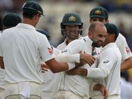 முதல் டெஸ்ட்: இலங்கையிடம் தோற்றபோதும், 'உலக சாதனை' படைத்த ஆஸ்திரேலிய பேட்ஸ்மேன்கள்